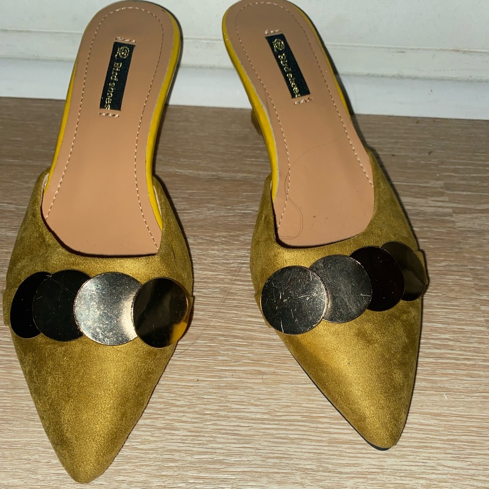 Bird Shoes Slide Kitten Heel Size 6.5 Yellow/green